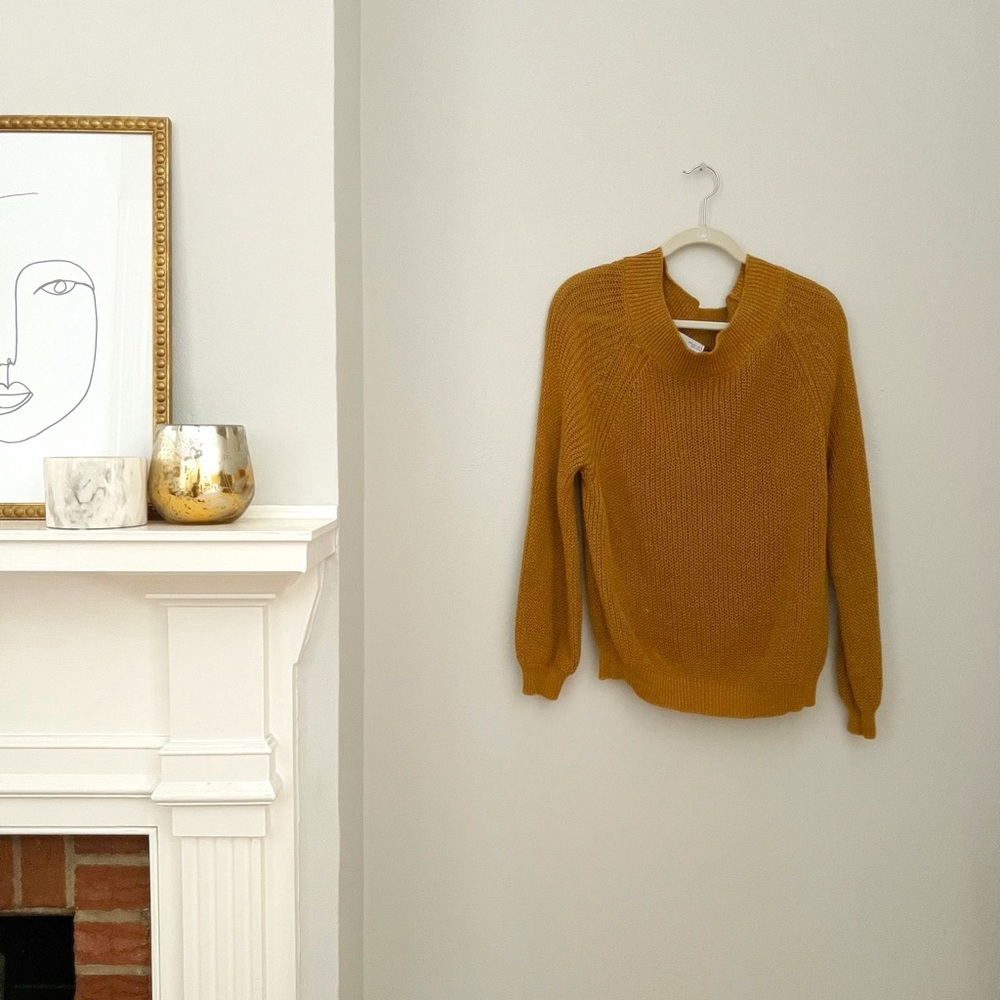 loose fitted tan knit sweater / size small / Zara